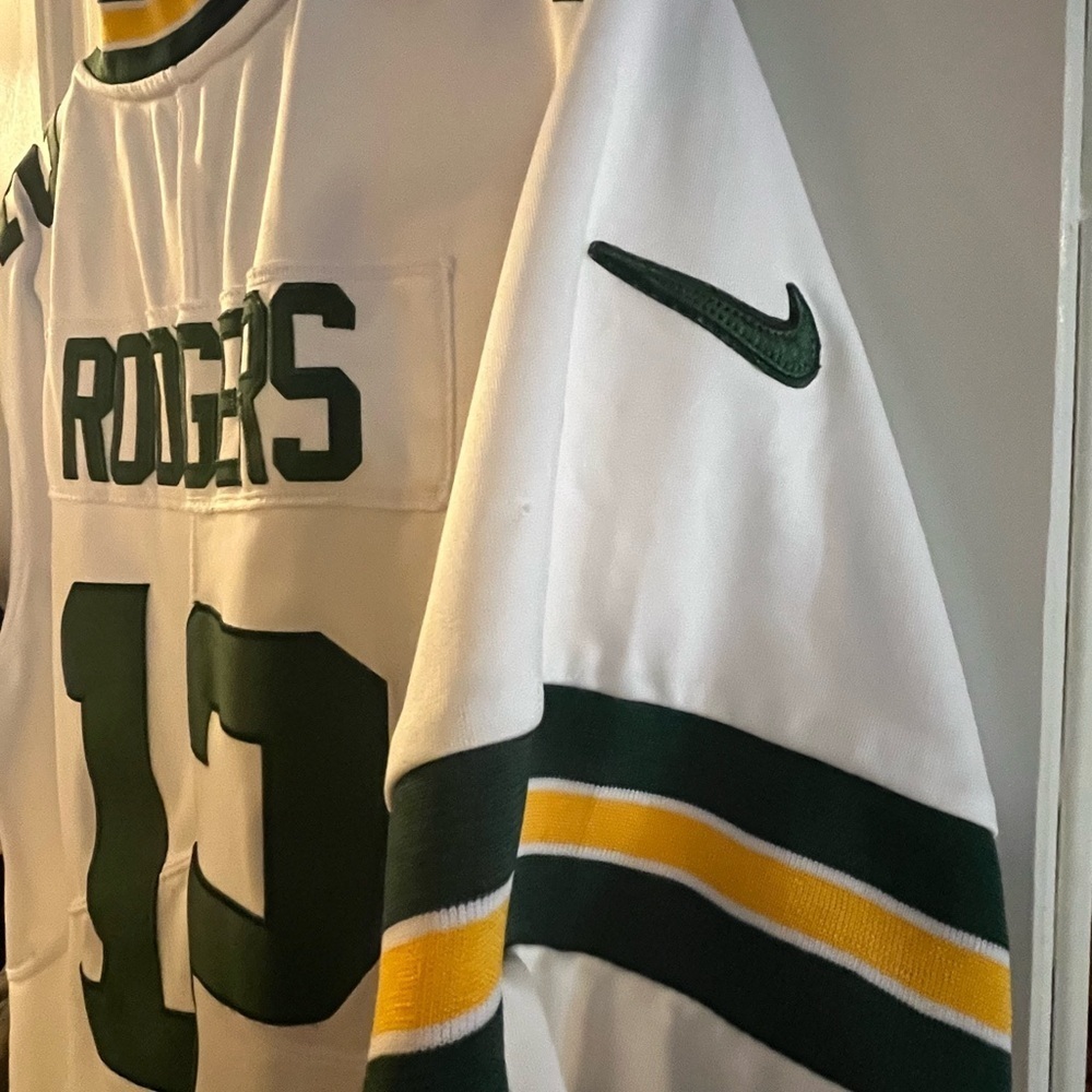 Aaron Rogers Green Bay Packers Nike White Jersey, small - Picture 4 of 9